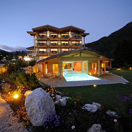 Olympic Spa Hotel - Adults Only Vigo di Fassa Eksteriør billede
